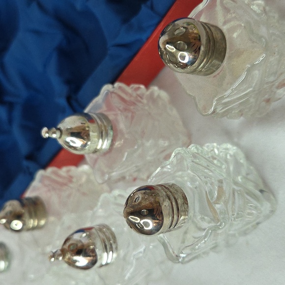 Crystal By LeonardJapan Vintage mini salt and pepper shakers (7) With extra lids - Picture 14 of 15
